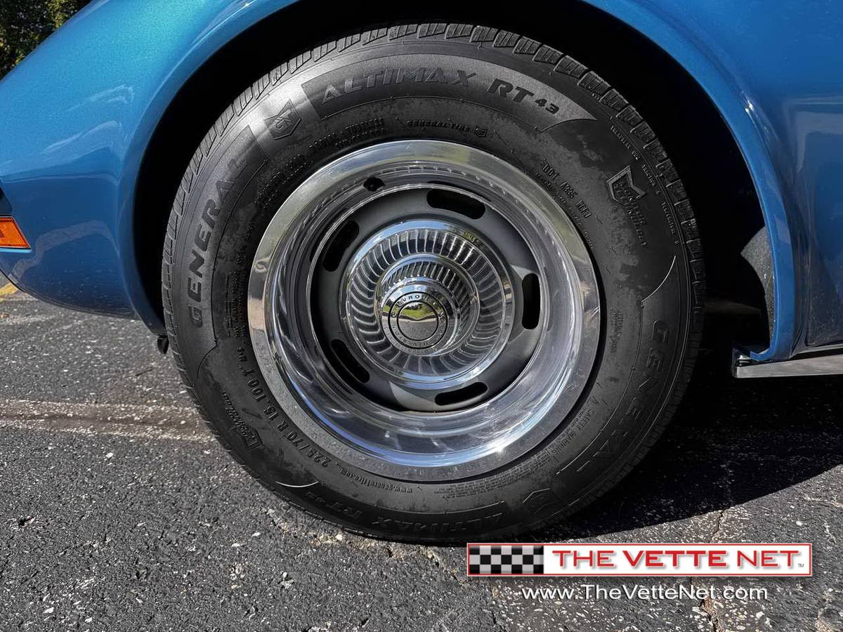 Chevrolet-corvette-coupe-1970-21