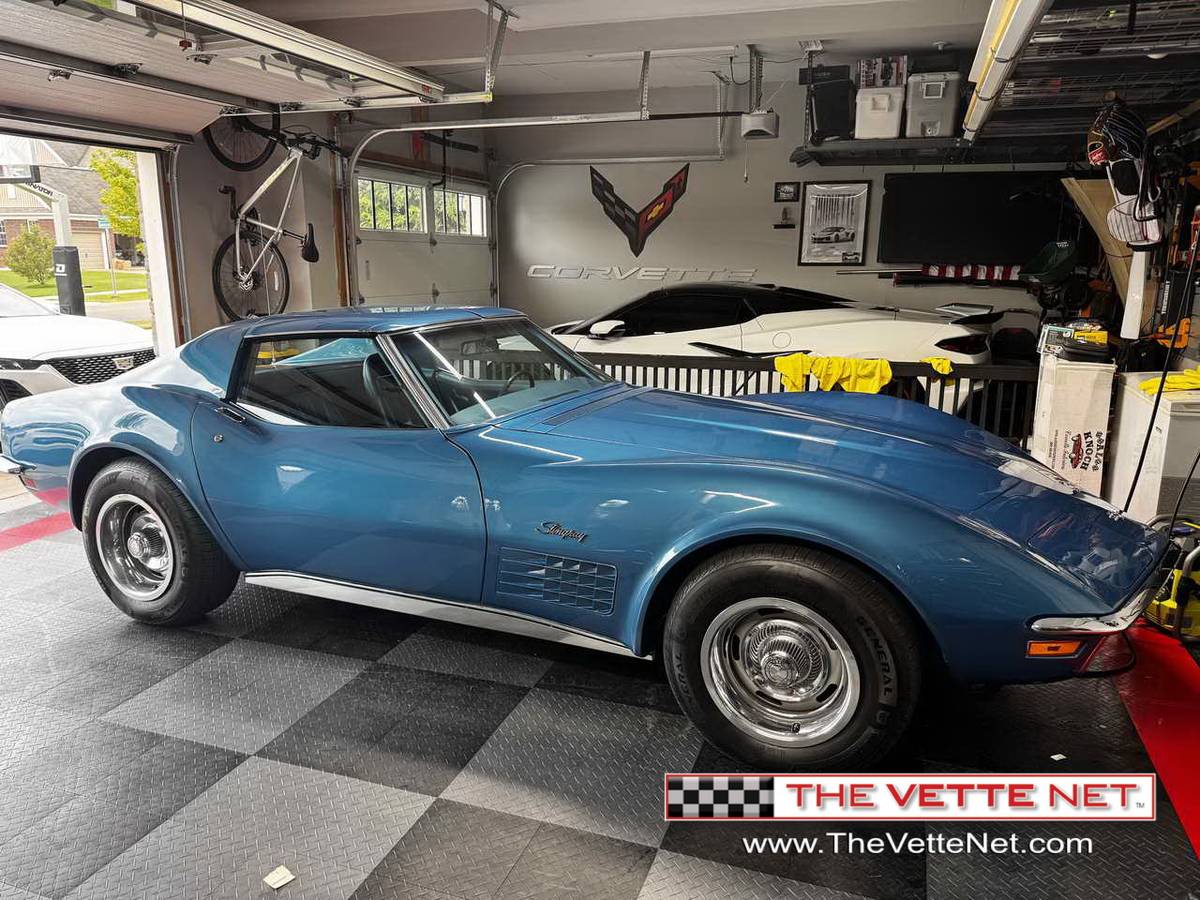 Chevrolet-corvette-coupe-1970-4
