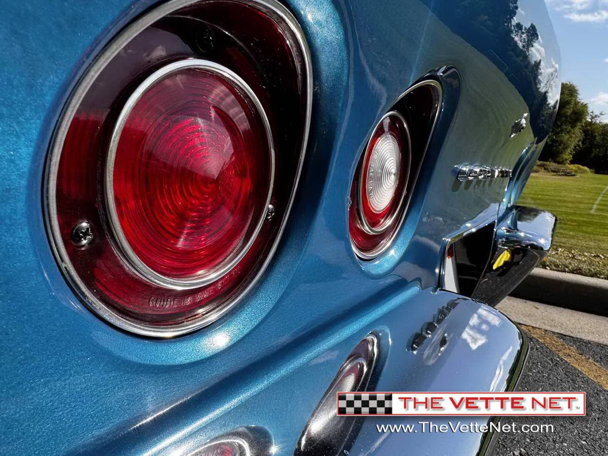 Chevrolet-corvette-coupe-1970-6