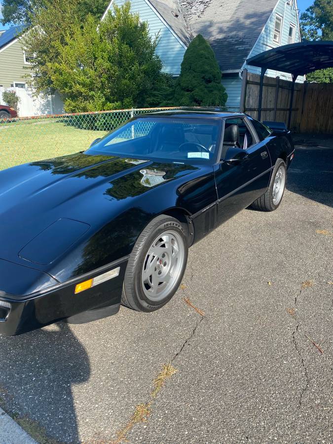 Chevrolet-corvette-coupe-1990-black-1