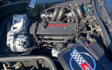 Chevrolet-corvette-coupe-1990-black-17