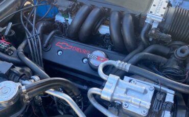 Chevrolet-corvette-coupe-1990-black-19