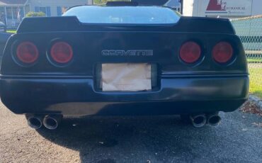 Chevrolet-corvette-coupe-1990-black-4