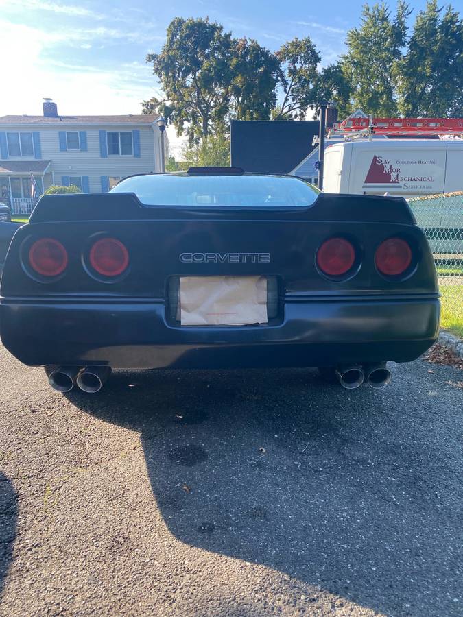 Chevrolet-corvette-coupe-1990-black-4
