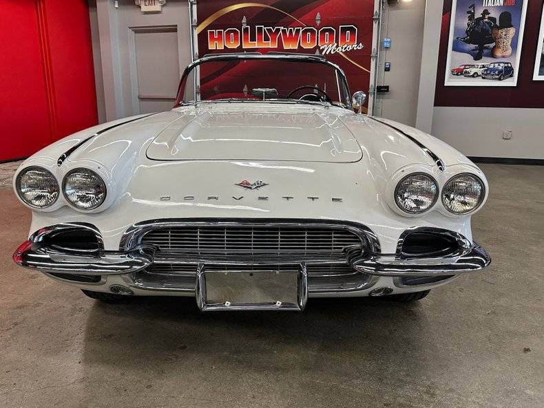Chevrolet-corvette-fuelie-1961-white-2