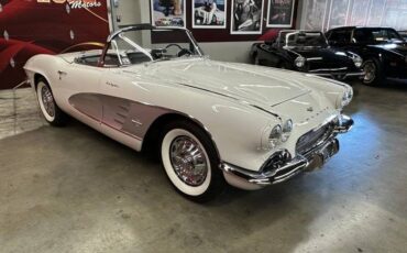 Chevrolet-corvette-fuelie-1961-white-3
