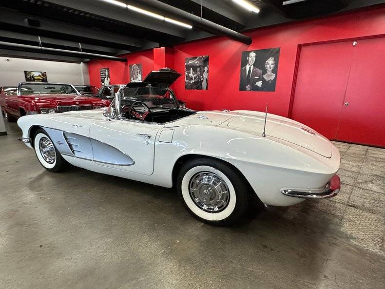 Chevrolet-corvette-fuelie-1961-white-7