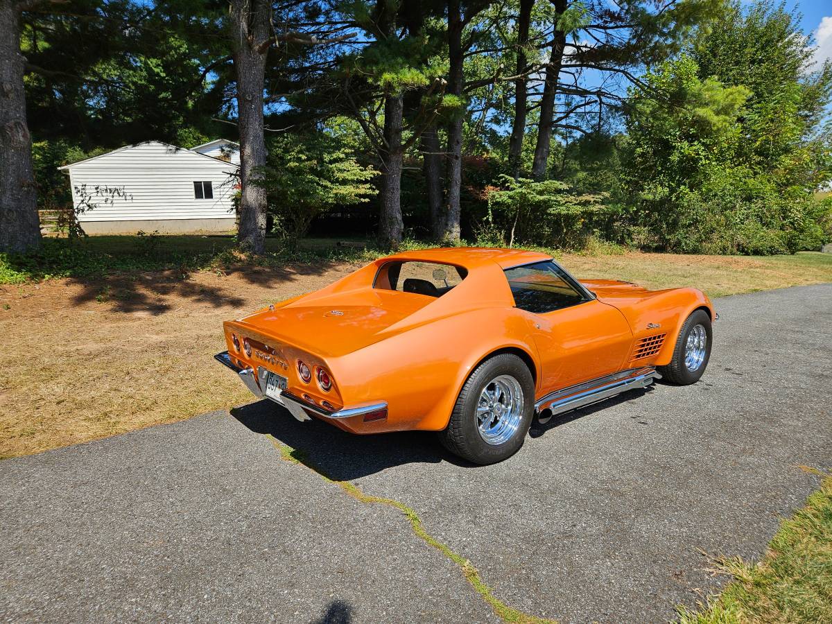 Chevrolet-corvette-ls5-1972-orange-1
