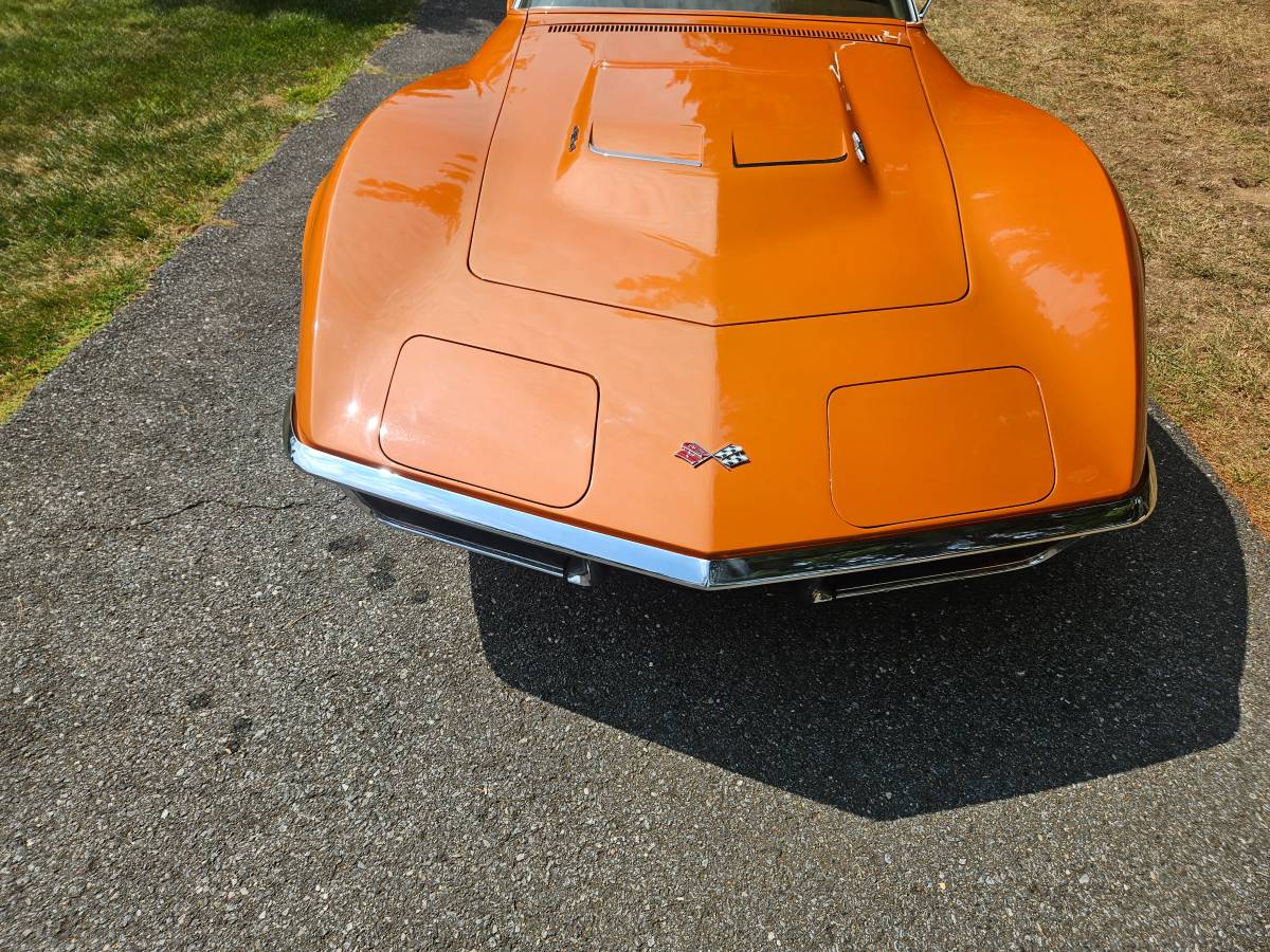 Chevrolet-corvette-ls5-1972-orange-1