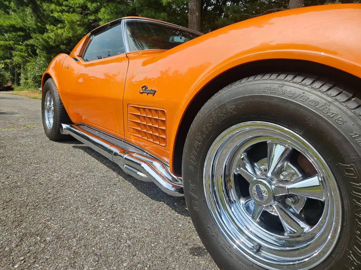 Chevrolet-corvette-ls5-1972-orange-12