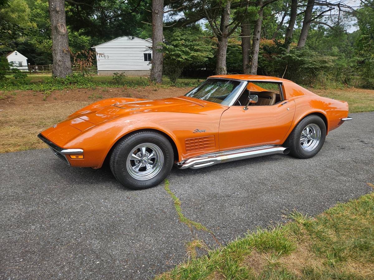 Chevrolet-corvette-ls5-1972-orange-13