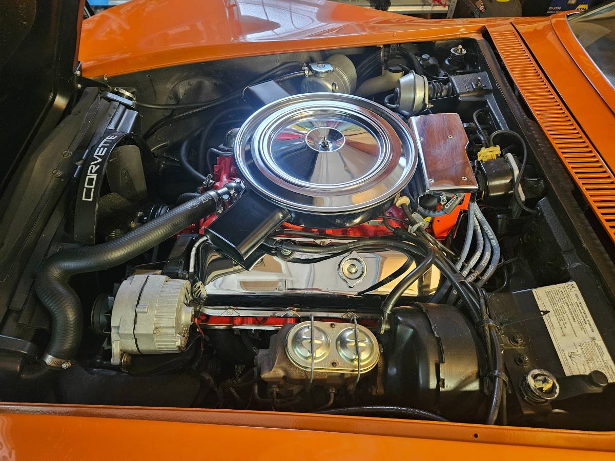 Chevrolet-corvette-ls5-1972-orange-20
