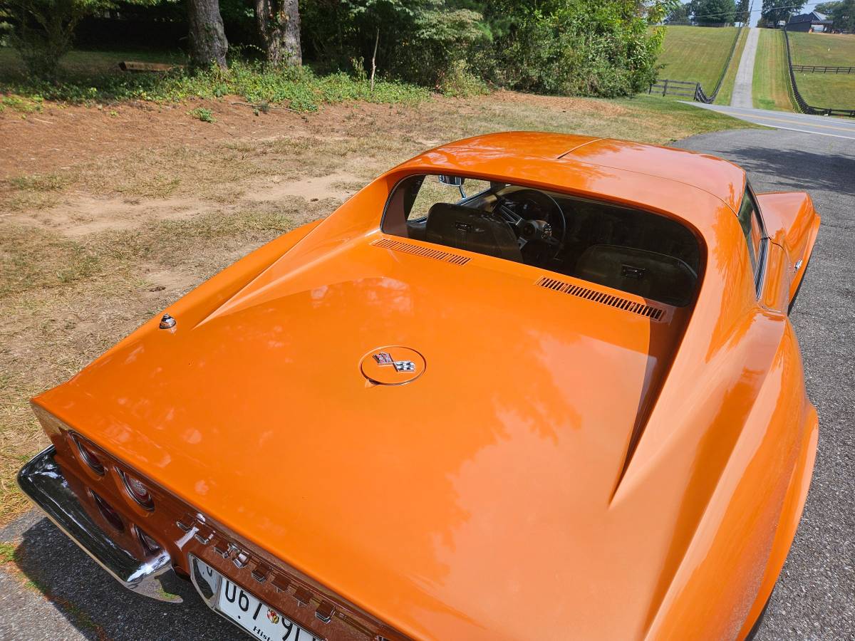 Chevrolet-corvette-ls5-1972-orange-21