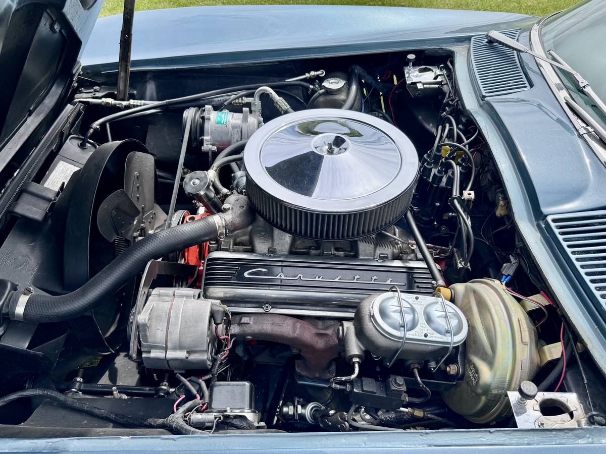 Chevrolet-corvette-sting-ray-1967-11