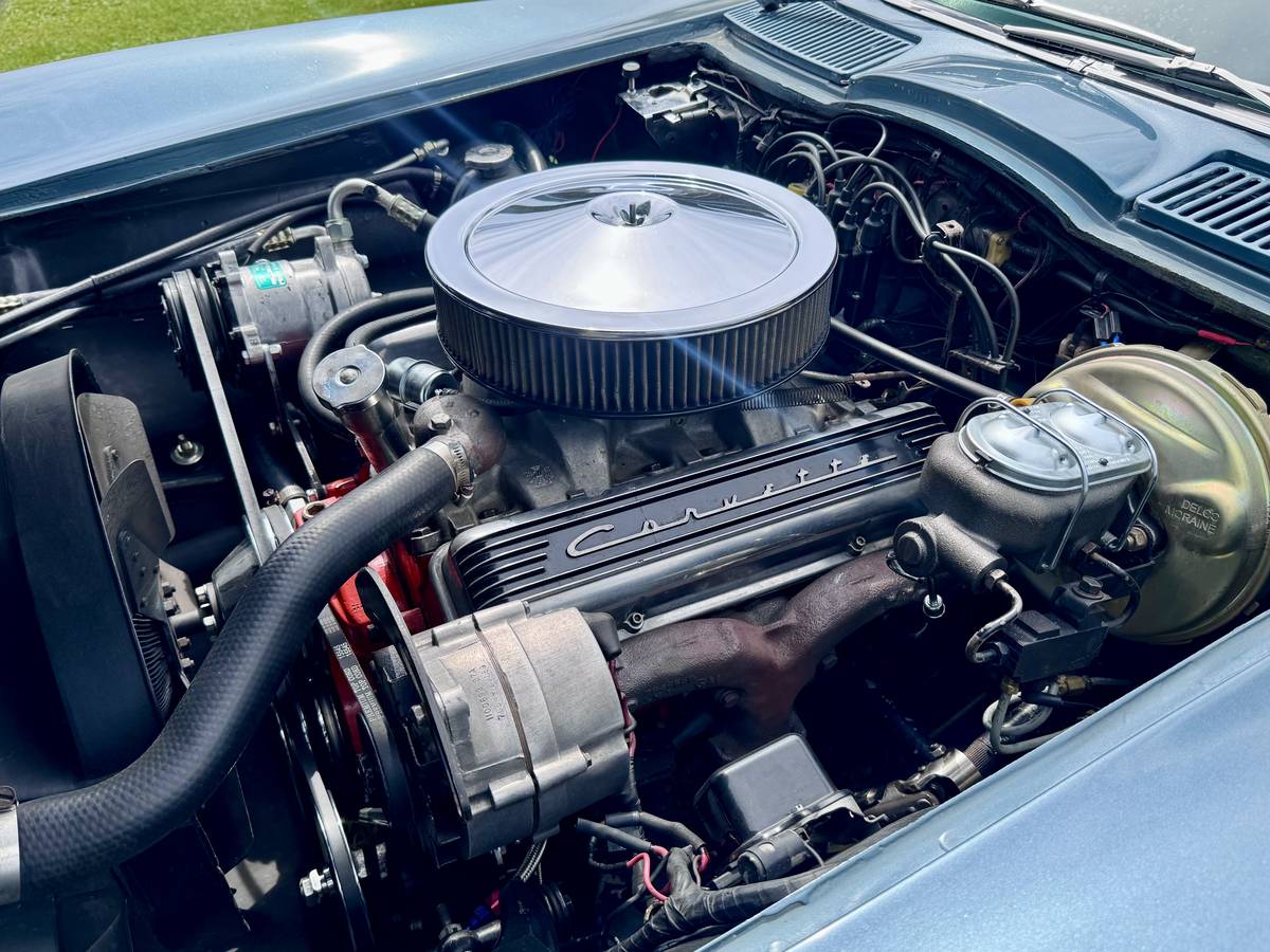 Chevrolet-corvette-sting-ray-1967-12