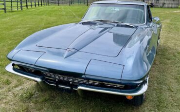 Chevrolet-corvette-sting-ray-1967-3