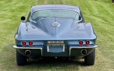 Chevrolet-corvette-sting-ray-1967-4