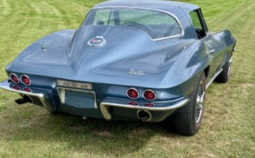 Chevrolet-corvette-sting-ray-1967-5