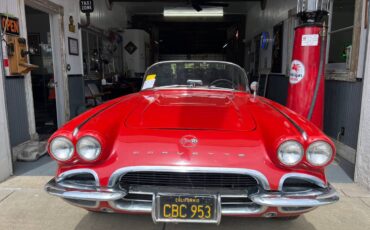 Chevrolet-corvette-stingray-1962-red-16
