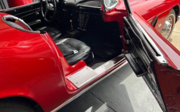 Chevrolet-corvette-stingray-1962-red-2