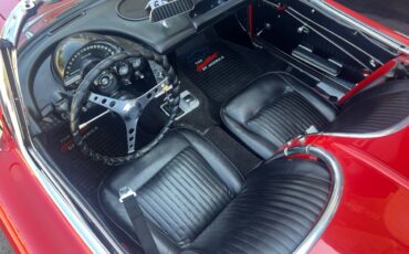 Chevrolet-corvette-stingray-1962-red-8