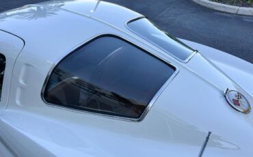 Chevrolet-corvette-stingray-1963-white-7