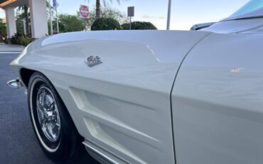 Chevrolet-corvette-stingray-1963-white-9