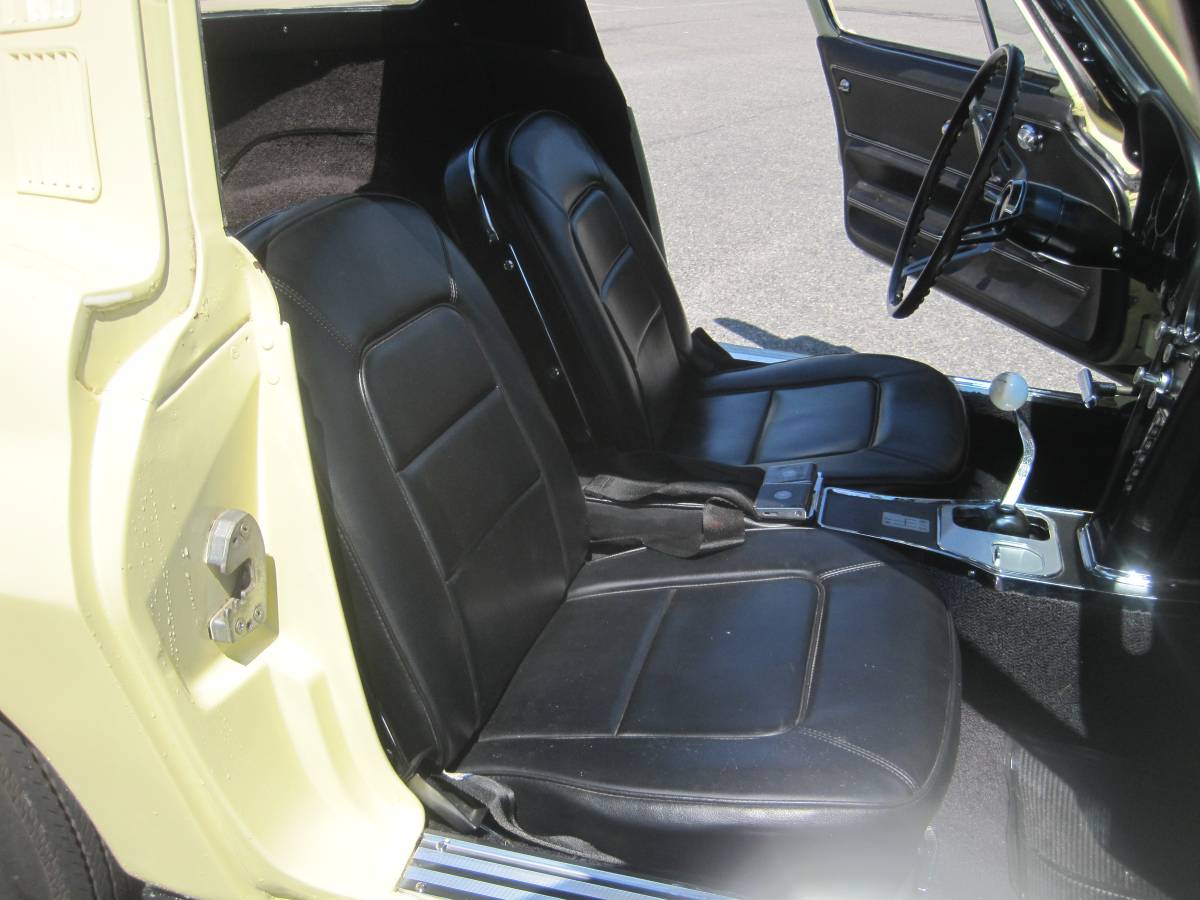 Chevrolet-corvette-stingray-1965-12