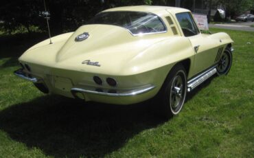 Chevrolet-corvette-stingray-1965