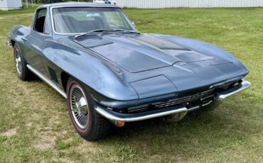 Chevrolet-corvette-stingray-1966-white-7