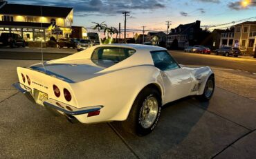 Chevrolet-corvette-stingray-1971-white