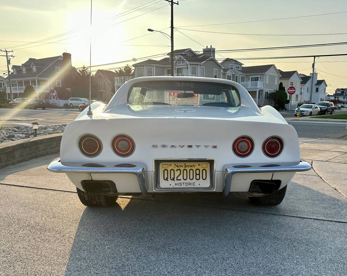 Chevrolet-corvette-stingray-1971-white-3