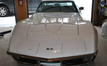 Chevrolet-corvette-stingray-1971-white