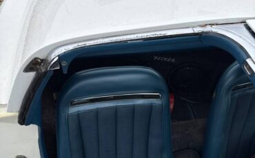 Chevrolet-corvette-stingray-1971-white-7