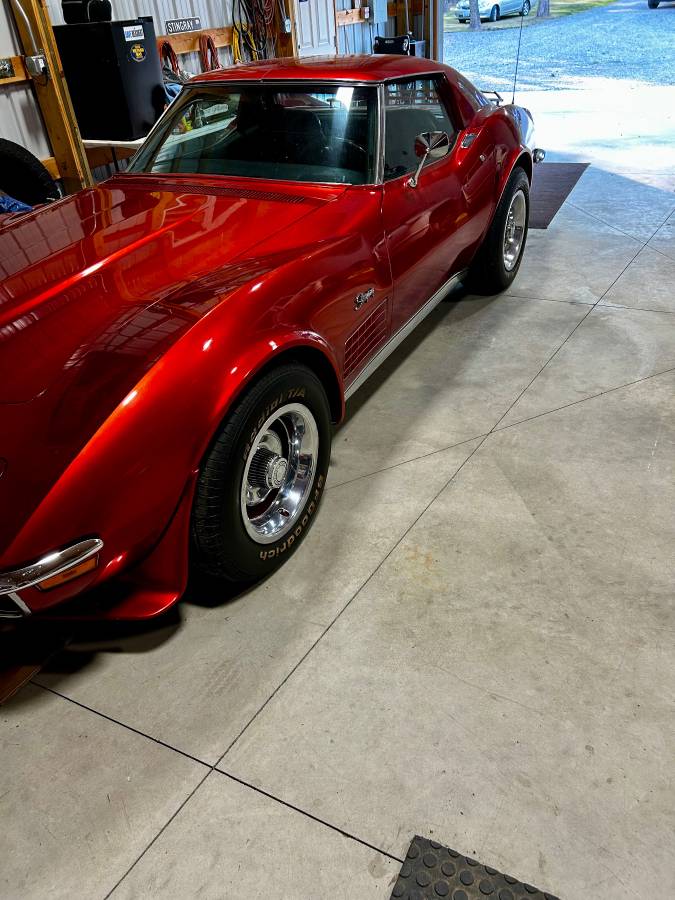 Chevrolet-corvette-stingray-1972-1