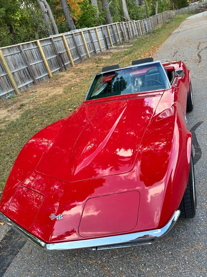 Chevrolet-corvette-stingray-1972-red-2