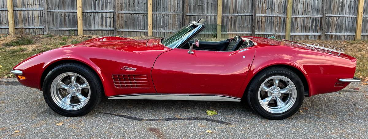 Chevrolet-corvette-stingray-1972-red-3