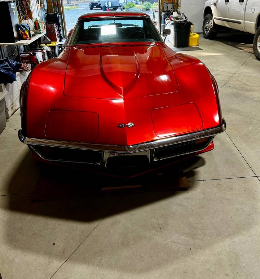 Chevrolet-corvette-stingray-1972
