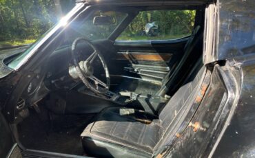 Chevrolet-corvette-stingray-1975-black-6