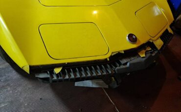 Chevrolet-corvette-stingray-1976-yellow-1