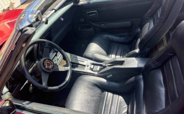 Chevrolet-corvette-stingray-1982-6