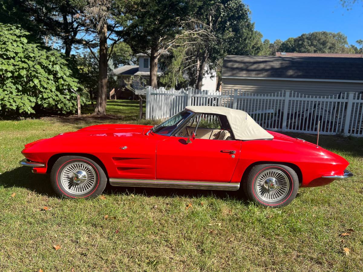 Chevrolet-corvette-stingray-convertible-1964-red-8