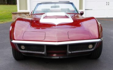 Chevrolet-corvette-stingray-convertible-1969-red-2
