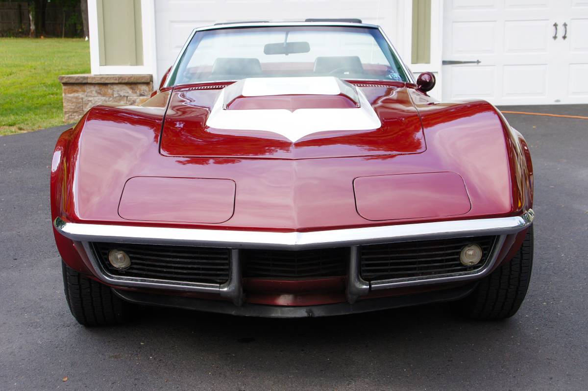 Chevrolet-corvette-stingray-convertible-1969-red-2