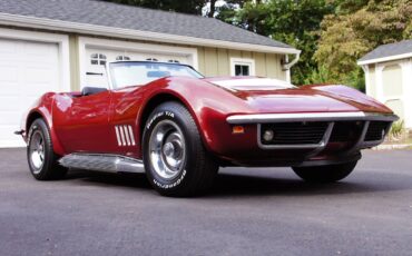 Chevrolet-corvette-stingray-convertible-1969-red