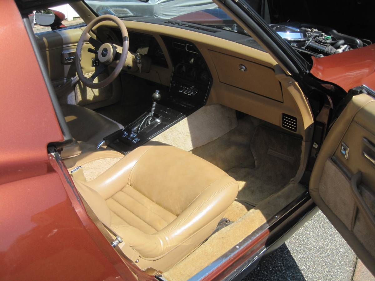 Chevrolet-corvette-stingray1-1981-15