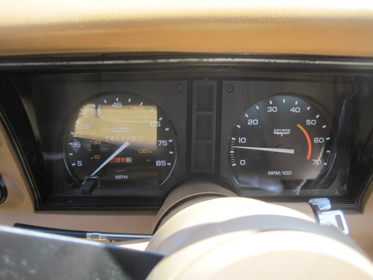 Chevrolet-corvette-stingray1-1981-21