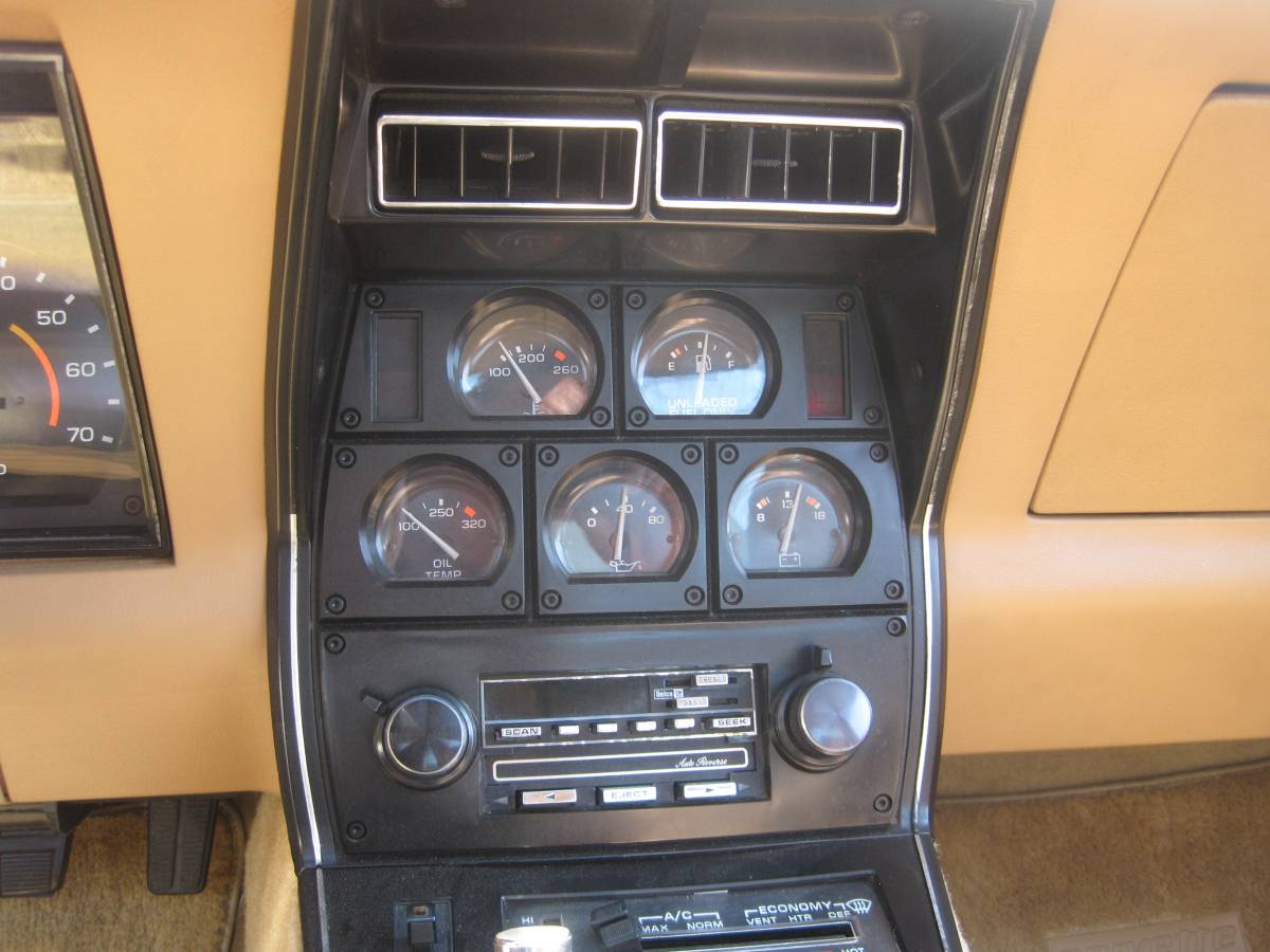 Chevrolet-corvette-stingray1-1981-22