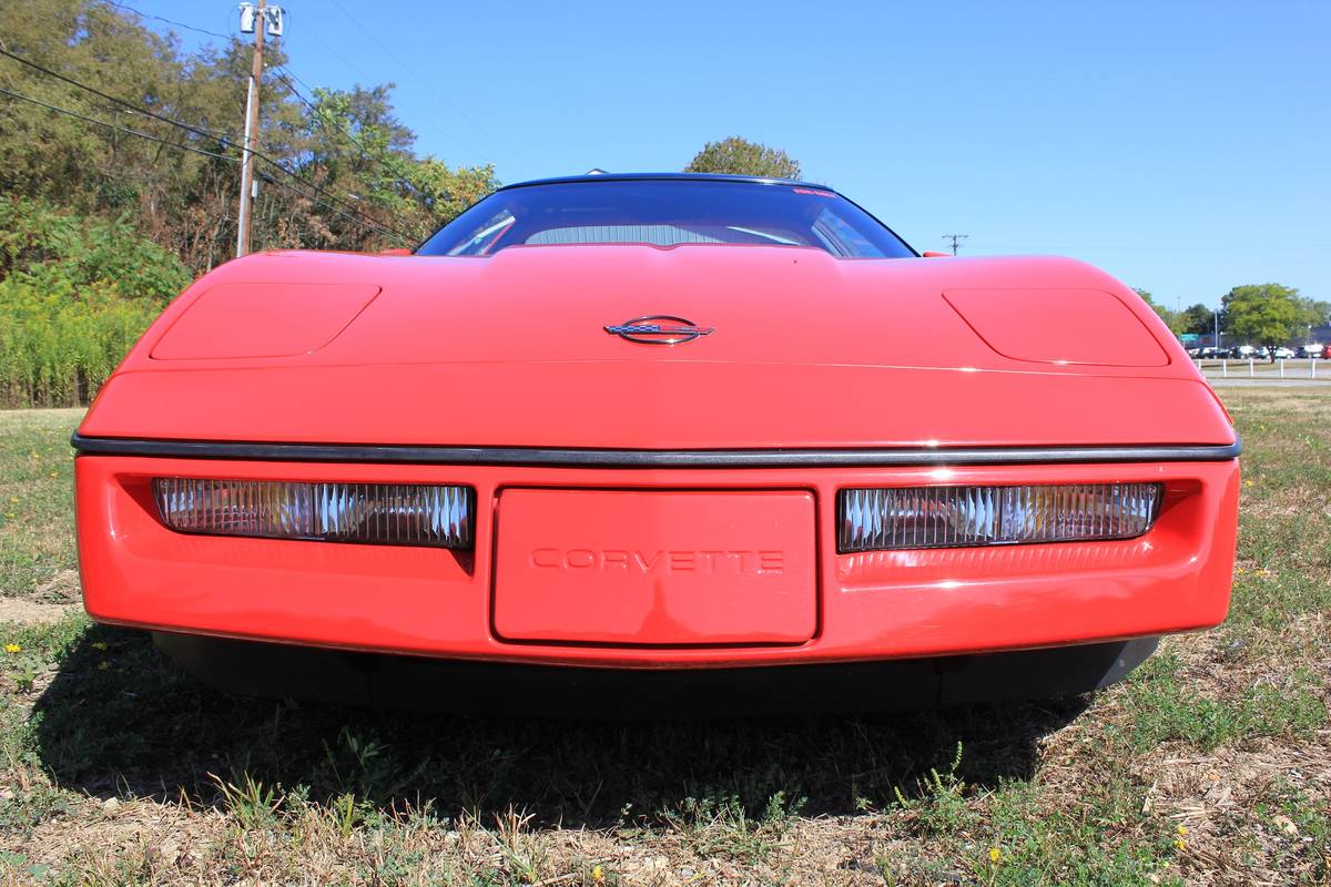 Chevrolet-corvette-zr1-1990-red-11