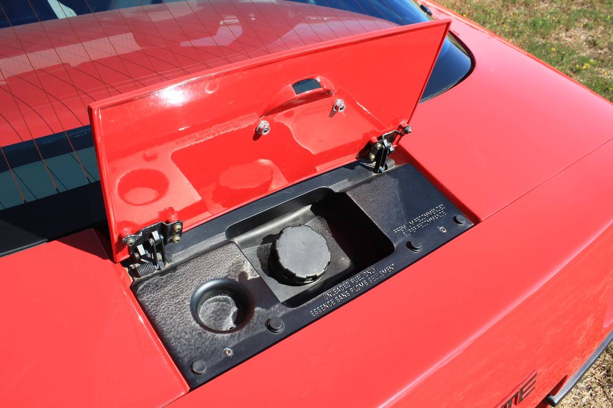 Chevrolet-corvette-zr1-1990-red-13